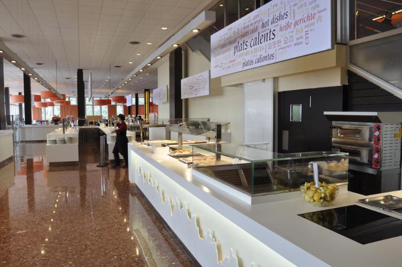 Cel.Les Abat Marcet Hotel Montserrat Buitenkant foto