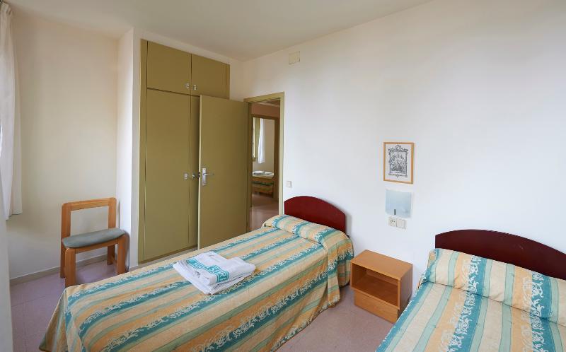 Cel.Les Abat Marcet Hotel Montserrat Buitenkant foto